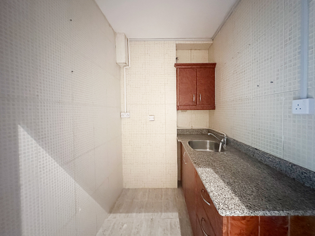 Expansive Prime Office Spaces at Exceptional Price in Al Hilal 1